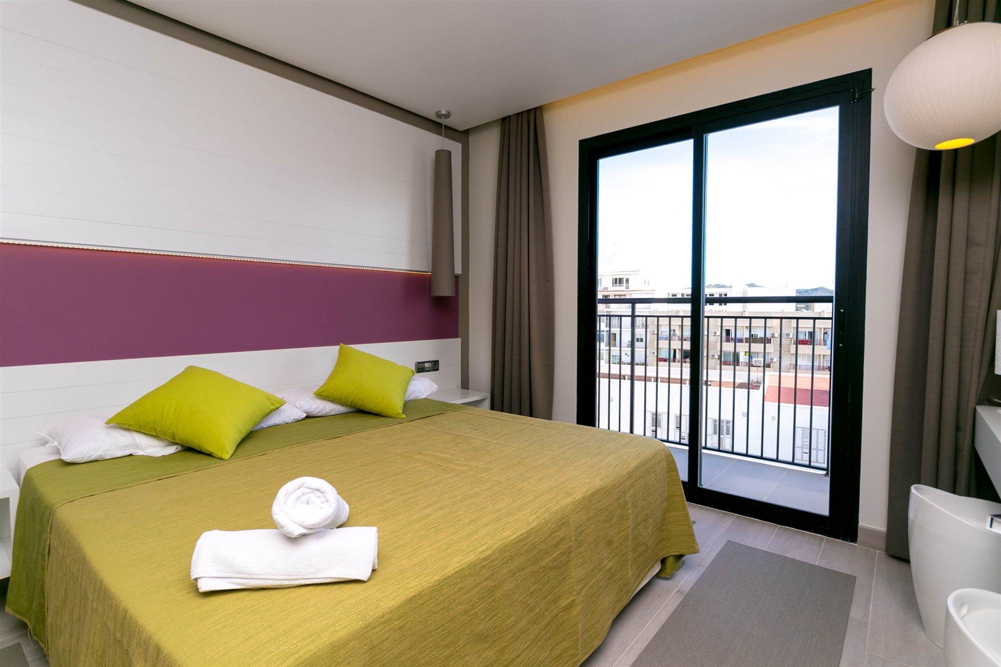 The Purple Hotel - Adults Only Sant Antoni de Portmany Extérieur photo